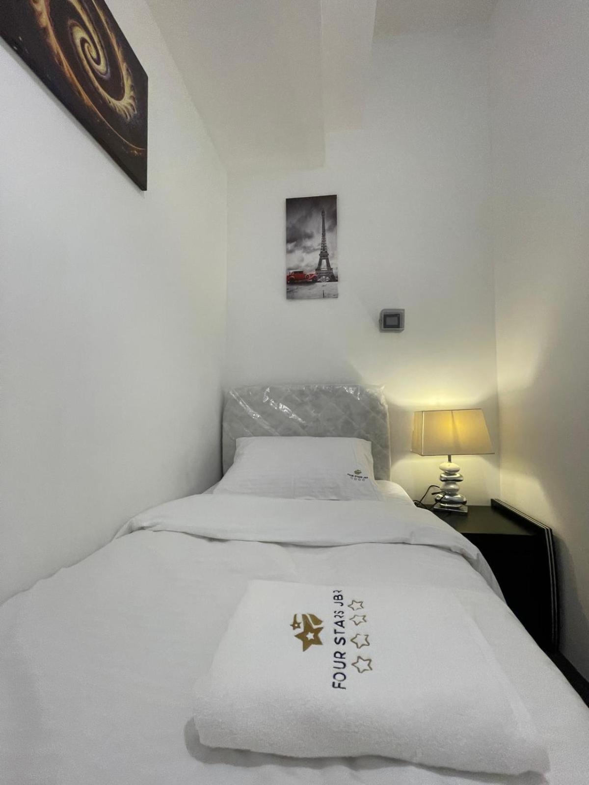 فندق Four Stars Dubai Marina Jbr المظهر الخارجي الصورة