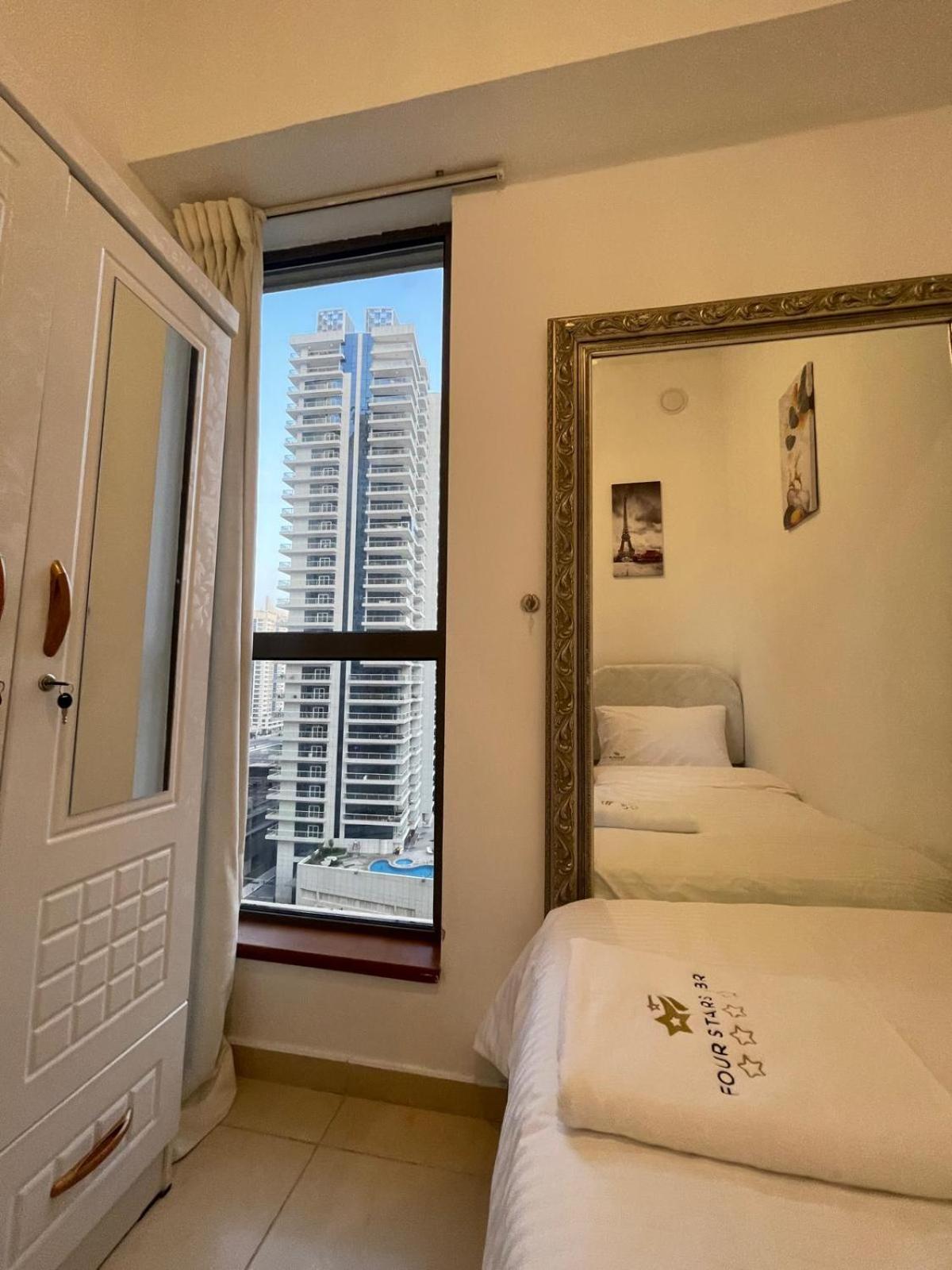 فندق Four Stars Dubai Marina Jbr المظهر الخارجي الصورة
