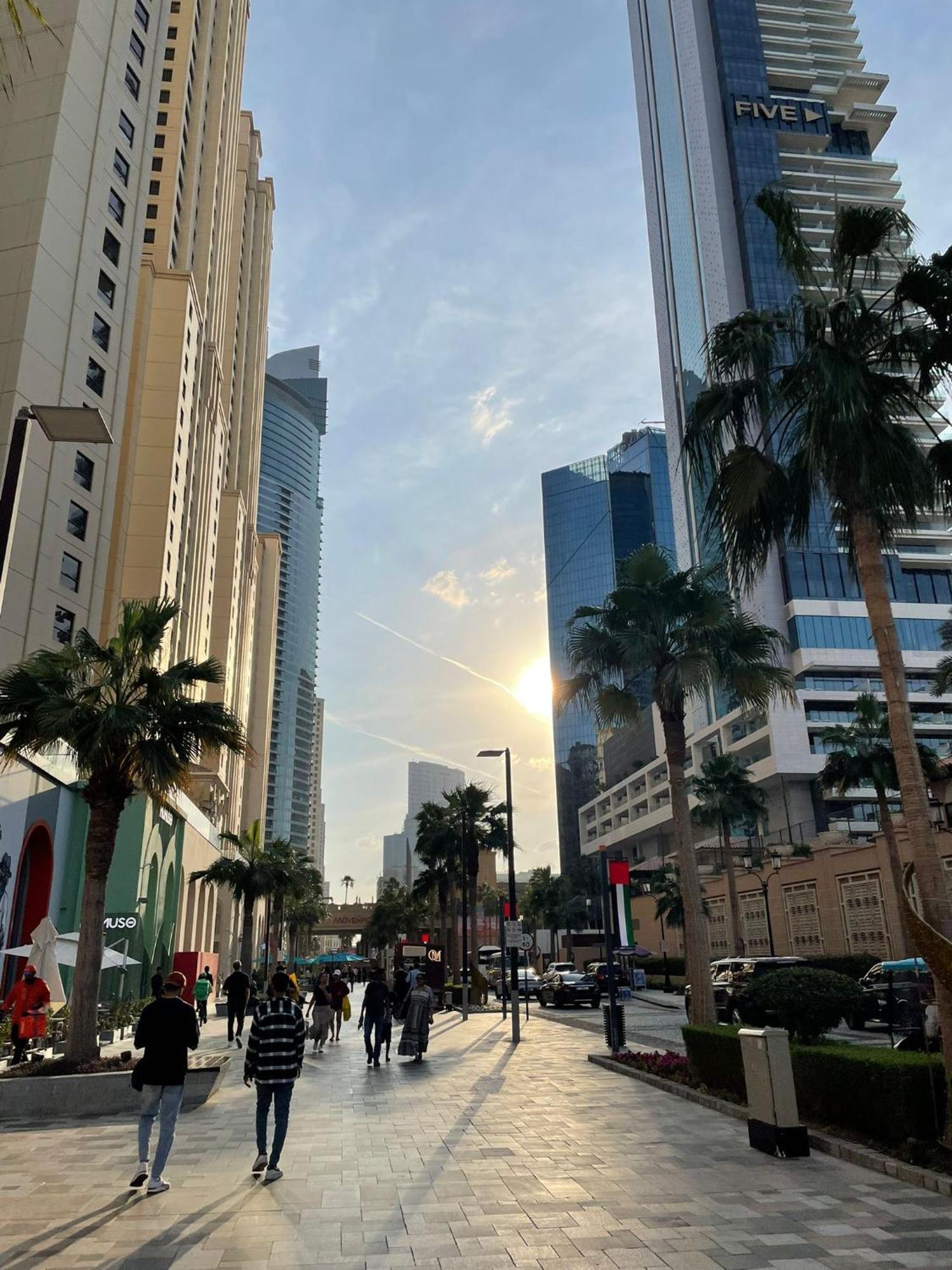 فندق Four Stars Dubai Marina Jbr المظهر الخارجي الصورة