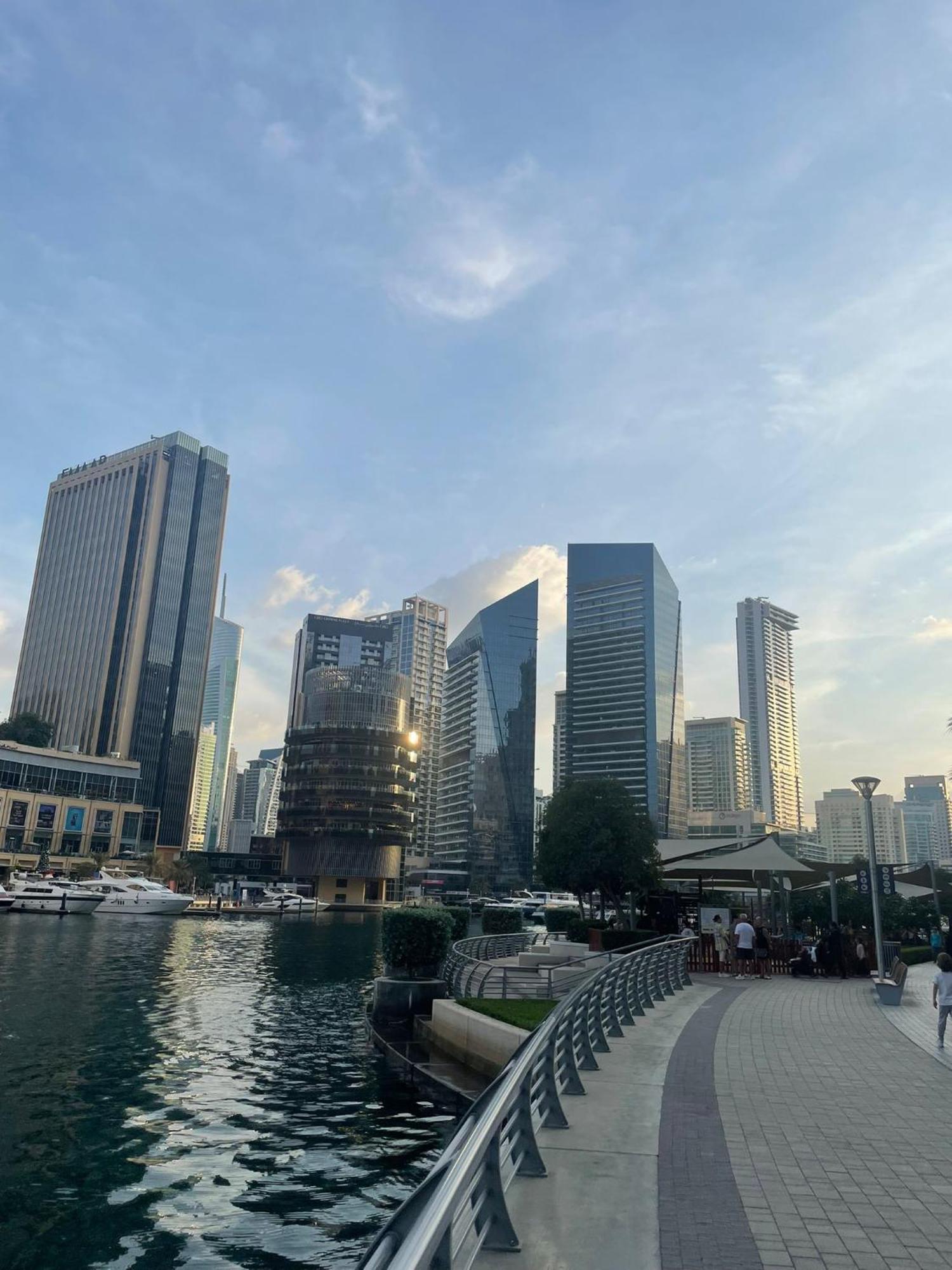 فندق Four Stars Dubai Marina Jbr المظهر الخارجي الصورة